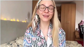 Why Everyone Loves Armpits