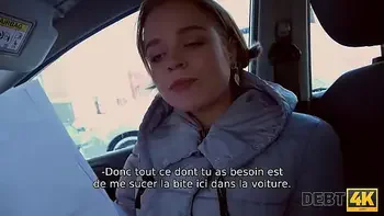 DEBT4k. Un jeune débiteur au visage mignon pense que le sexe vaut mieux que la peine
