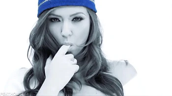 Covergirl Maddy O'Reilly