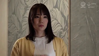 清純派美人妻が強引にキスをされ紐パンティー脱がされる寝取られエッチ