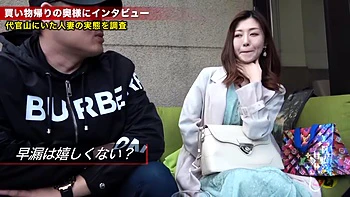 0010647_ベロチュウ 貧乳 ３０代などが含まれている