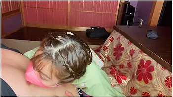 初詣帰りの１９才着物美少女をホtルに連れ込み中出しsexryoyuu素人カッフル//歳の差/女子大生/スタイル抜群/色白/美乳/着物/スマホ撮影/english Subtitles