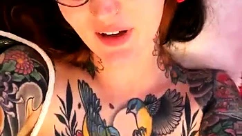 Lovely Amateur teen brunette masturbating outdoor