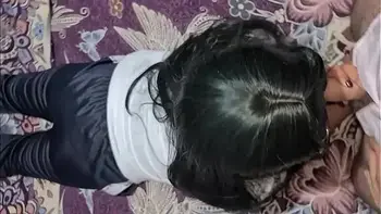 colegiala sorprende a su maestro con rico sexo anal. Le duele su culito apretado