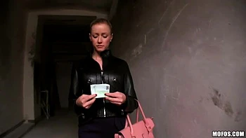 Silicone goddess with round ass Vicktoria Redd rammed from behind