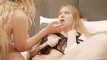 Awesome lesbians Cherry Blossom and Nikoletta Queen love face sitting