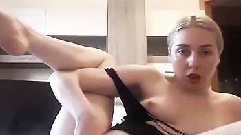 Good solo in the morning with a long-legged blonde babe