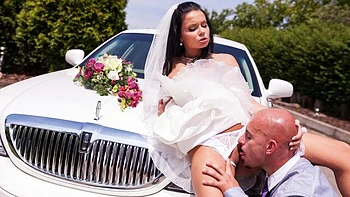 Beautiful outdoor dick-riding session with a long-legged brunette Victoria Blaze