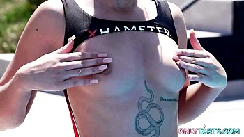 An awesome lesbian sex play with hotties Asandra Dewy and Nata Ocean