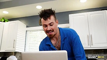 Lacey Jayne opens her tattooed ass for a pretty massive dick