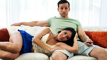 Gorgeous brunette Carolina Guerrero is enjoying intensive penetration