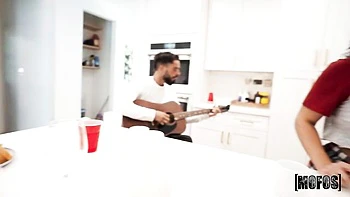 Rough Alexis Perez and Kitty Kewpie at oral clip