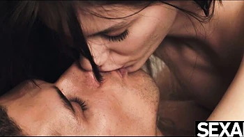 Fiery Liz Ocean's brunette movie