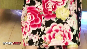 Junoesque Manami Komukai at horny dirt