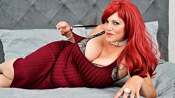 Wet Roxee Robinson at solo action