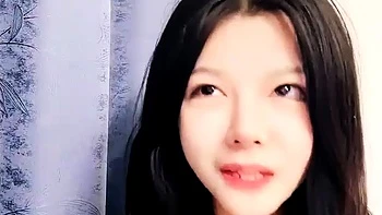 Asian japanese teen with outdoors