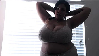 Leann amateur beautiful brunette with big boobs