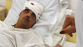 Nurse helps patient with anal after betraying his wife: Blowjob, Cowgirl  Brunette Porn