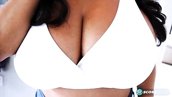 Cumshot xxx with tempting Tony Rubino and Danni Lynne from Ebony Thots