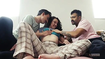 Good and intensive double penetration with hot Dadinho and Josie Boo