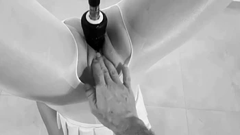 il me fait squirter comme une malade