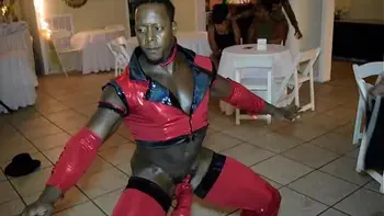 Jamaican Stripper Has Surprise for MILFS