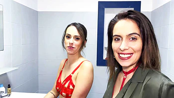 Joy couldn't dream of a better alloy! - Jacquie et Michel TV