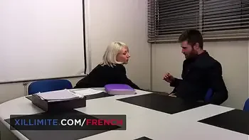 Blonde cougar wants it in the ass