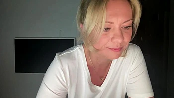 We love her hottie milf: Big Tits, Blonde  Fap Porn