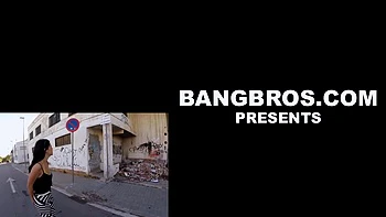 Thick Pussy Banged In Public