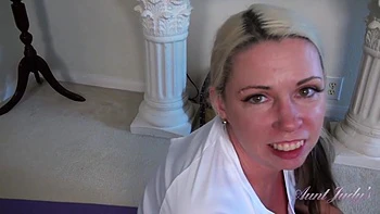 Yoga Workout & Hairy Pussy Play with Liz