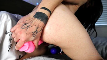 Amateur brunette ariana marie solo toying