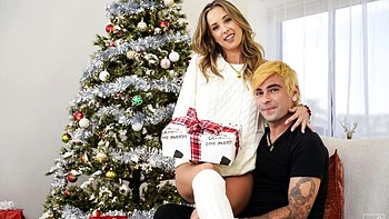 Natural hottie with hairy pussy Millie Morgan impaled by fat dick