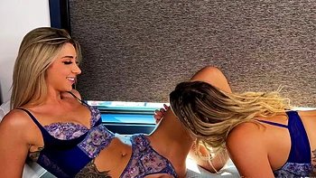 Blonde 69 lesbian licks brunette