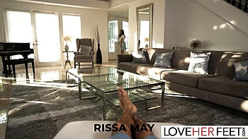 Love Her Feet - foot goddess xxx