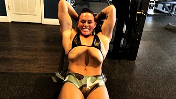 Cheep looking amateur milf brunette Vannah