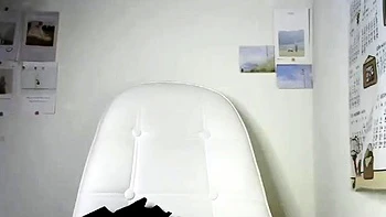 Amateur big ass brunette teen with