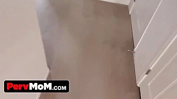 Stepmother Becomes Stepsons Right Hand After Accident