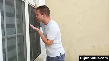 Virgin muslim girl fucked by neighbour