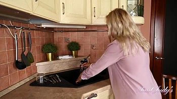 In the Kitchen with Laura