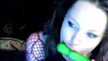 Goth Slut In Fishnets Masturbates: Amateur, Bongacams  Solo Porn