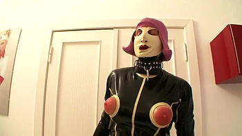 Obey, slave! Scene 08