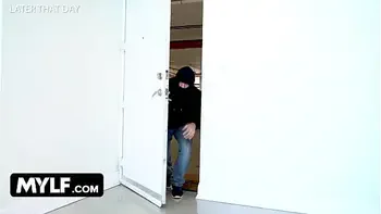 MYLF - Horny Milf Made Mischeavous Home Builder Pleasures Her Pussy To Evade Serious Consequences