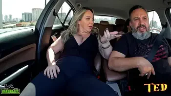 Ela acabou de chegar na capital e foi direto para carona mais desejada das mulheres - Alessandra Maia