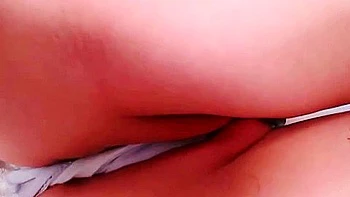 Erotic live chat with cute beautiful girl