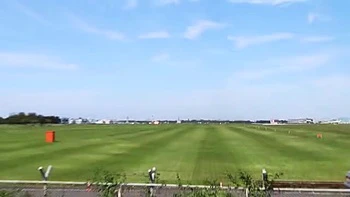 四十路美人妻がとろける舌技の濃厚キスとむしゃぶりつくネットリフェラ