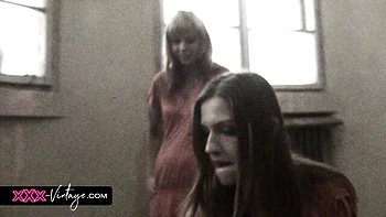 Piercing tongue xxx with thrilled Mia Vendome from XXX-Vintage