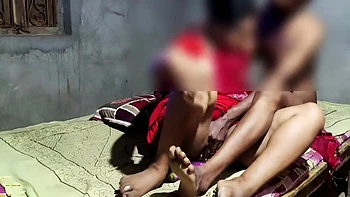 Village Bhabi Ko Uski Bedroom Par Pehele Baigan Ghusya