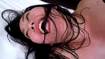 01026,A female voice leaks out in pleasure