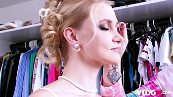 Cute Charlie and Ivi's slender dirt